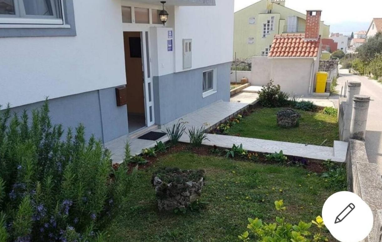 Iva'S Cosy Apartment, Sea View And Free Parking Zadar Luaran gambar